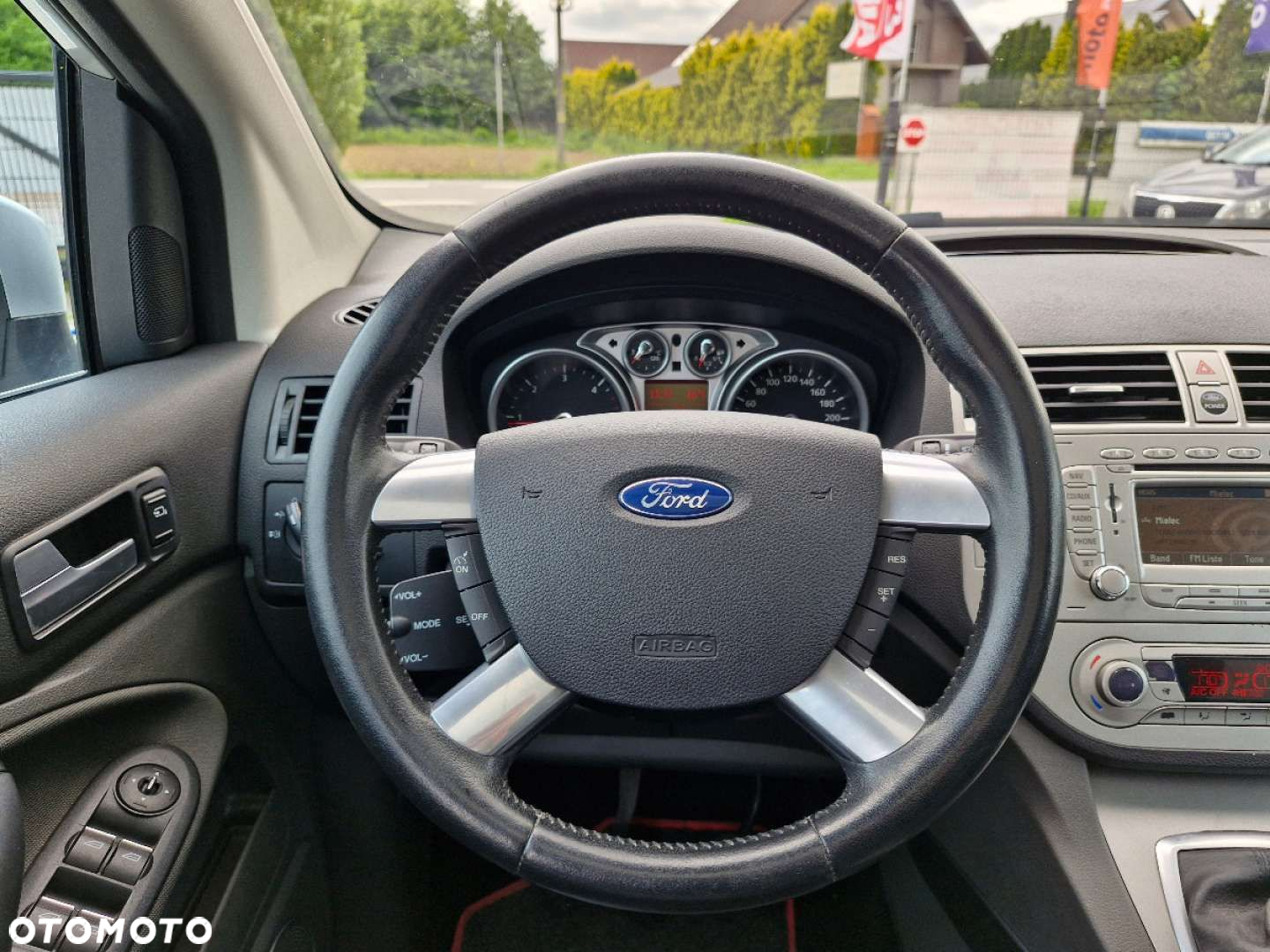 Ford Kuga - 22