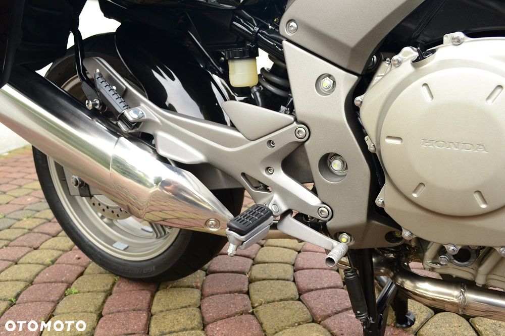 Honda CBF - 40