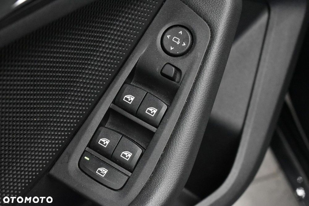 BMW Seria 1 118i Advantage - 8
