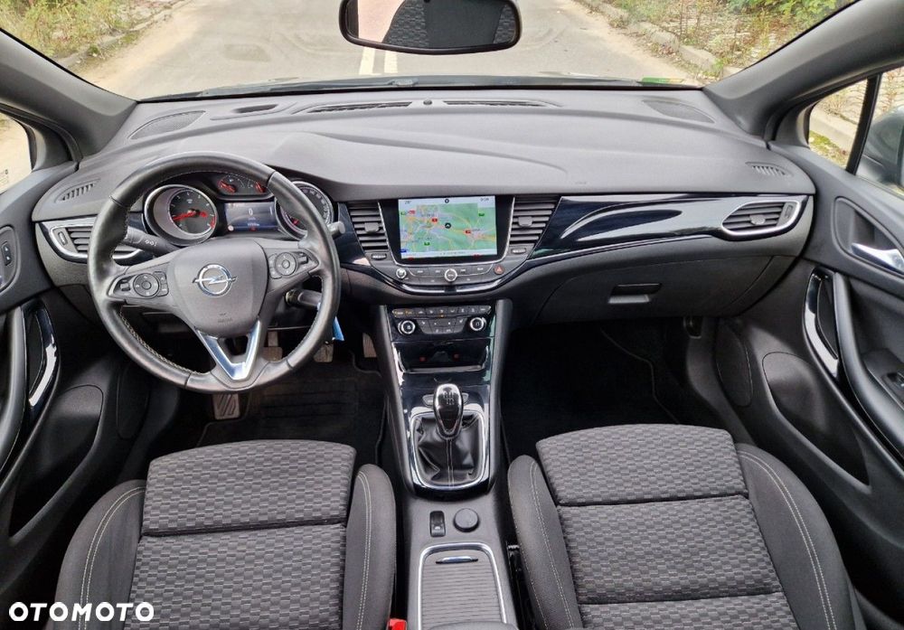 Opel Astra 1.4 Turbo Dynamic - 29