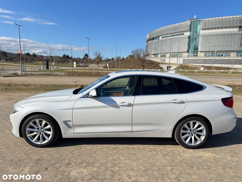 BMW 3GT 320d xDrive Luxury Line - 2