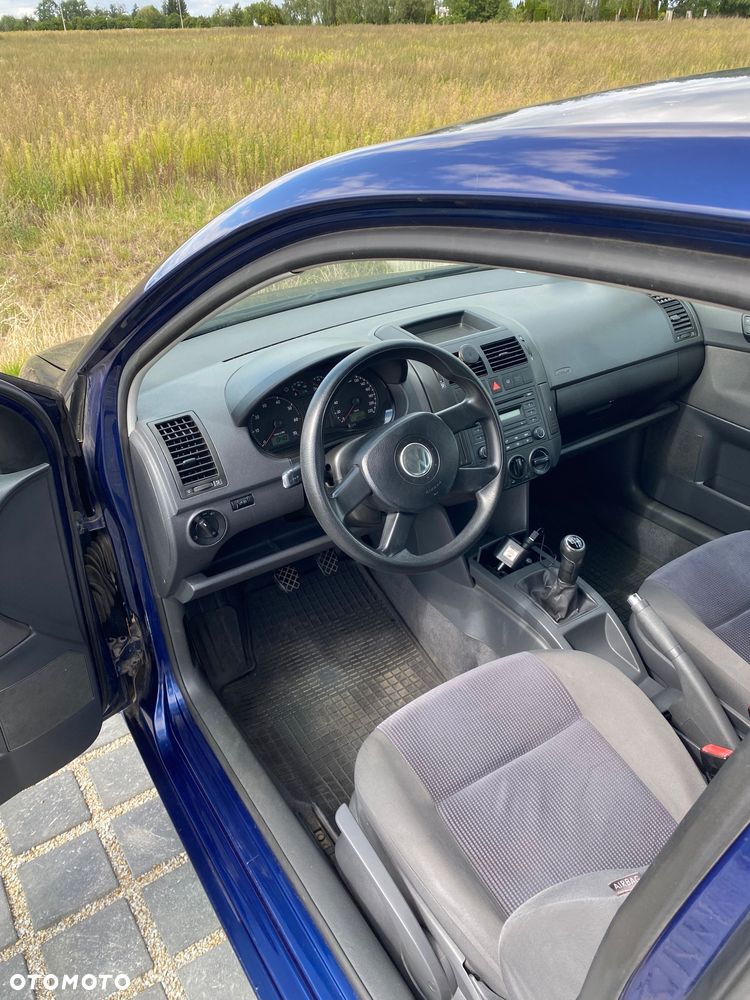 Volkswagen Polo 1.4 FSI - 8