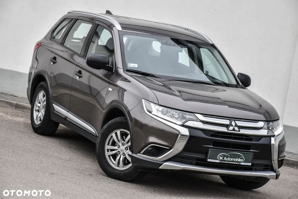 Mitsubishi Outlander 2.0 City Style 2WD - 2