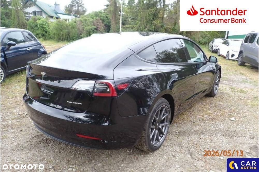 Tesla Model 3 - 4