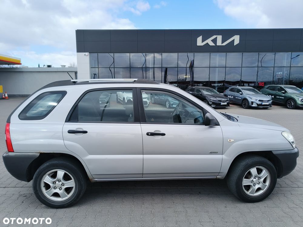 Kia Sportage 2.0 Tour - 19