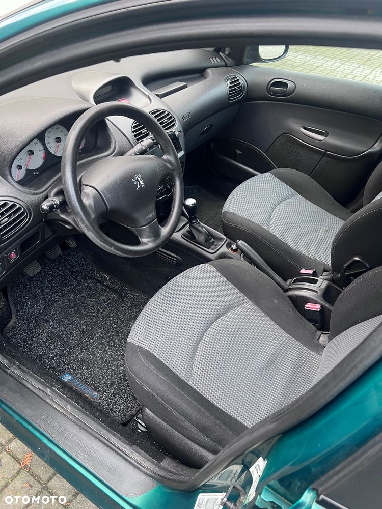 Peugeot 206 1.1 XR - 10