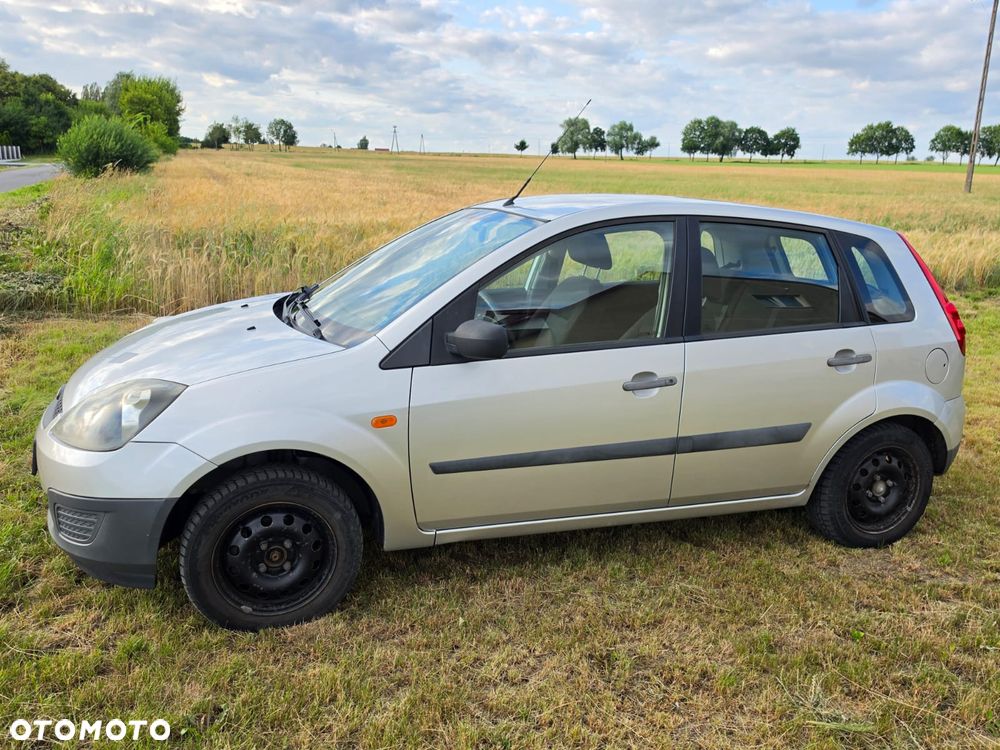 Ford Fiesta - 2