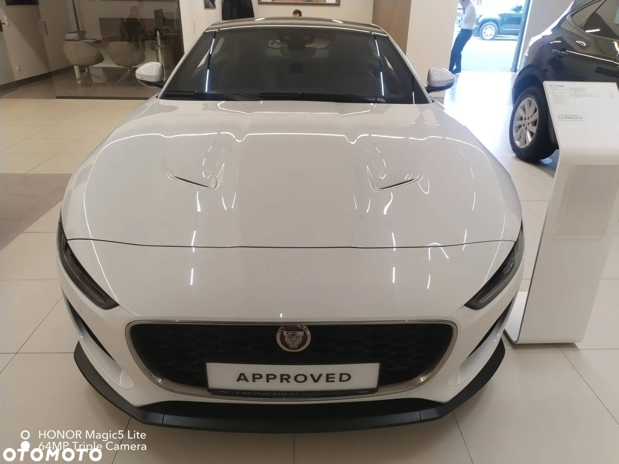 Jaguar F-Type Coupe P300 First Edition - 2