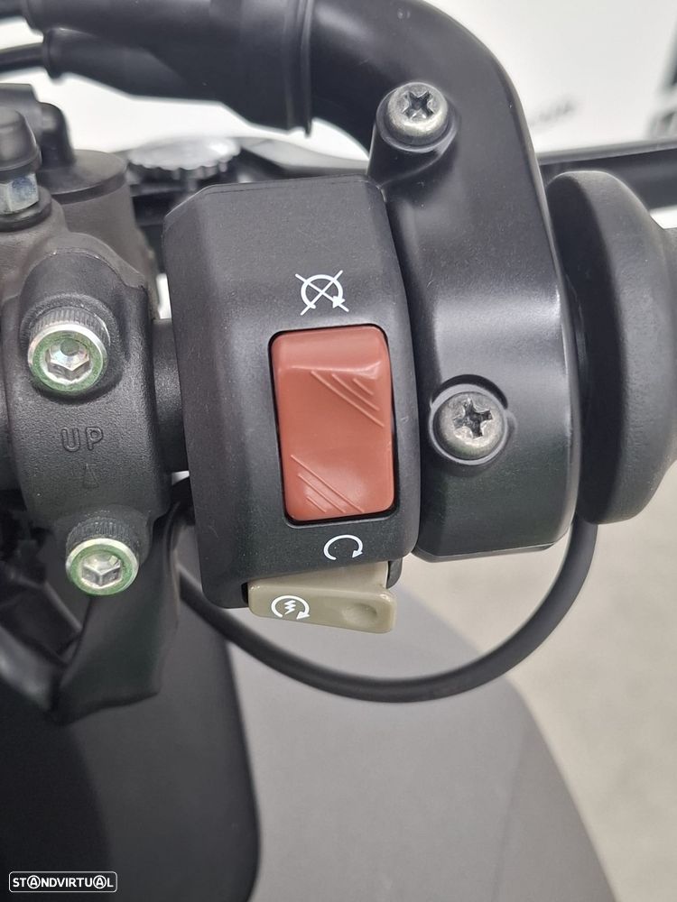 Kawasaki Ninja 1000 SX - 10