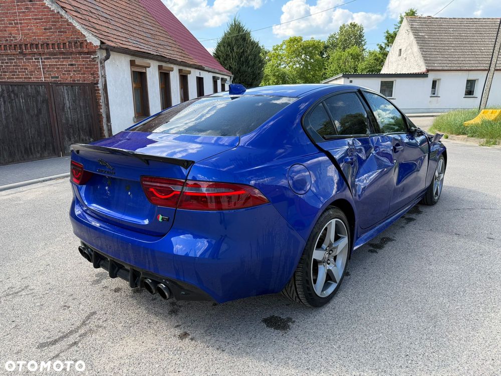 Jaguar XE 2.0 D AWD R-Sport - 5
