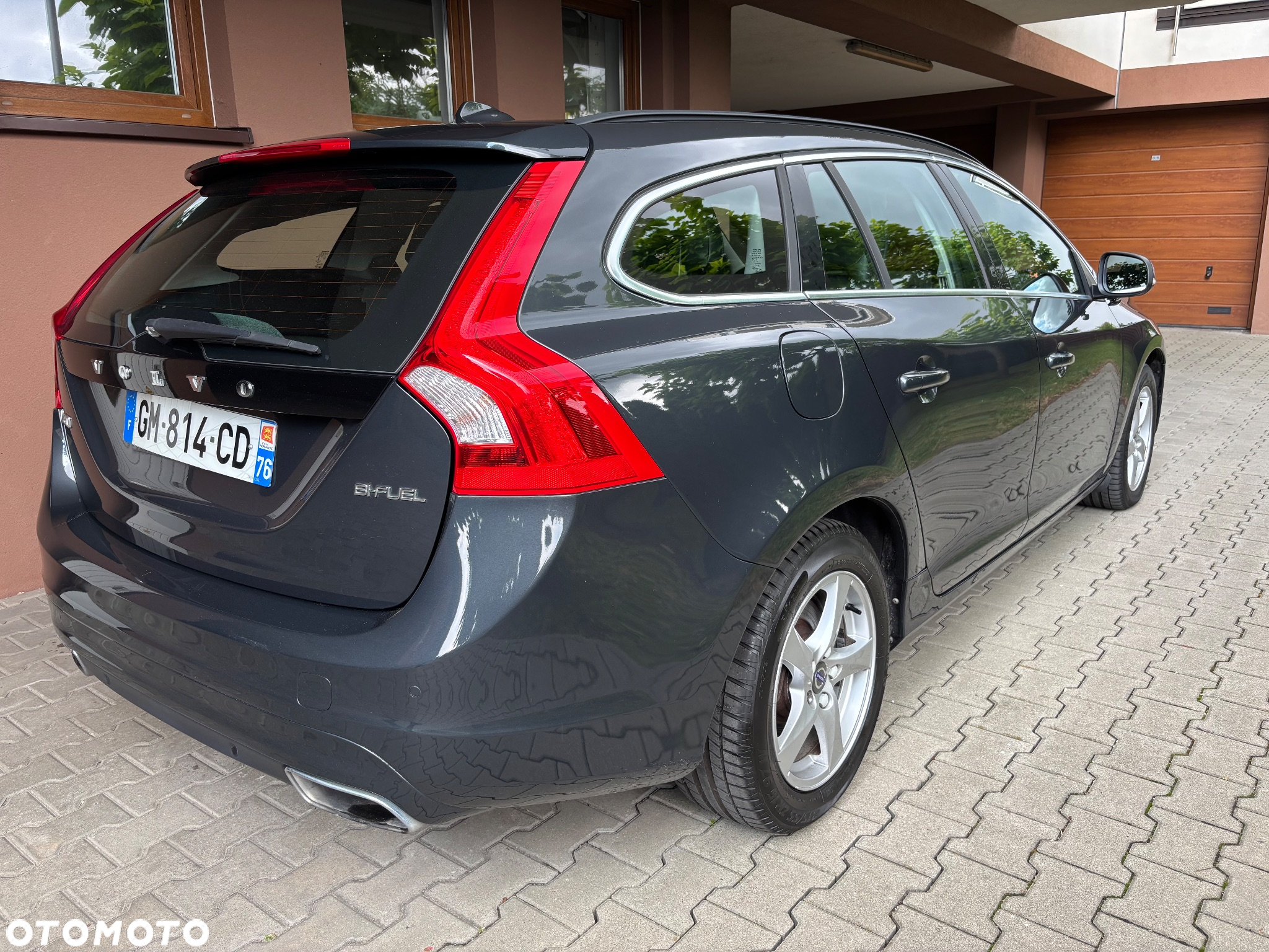 Volvo V60 T5 Drive-E Dynamic Edition (Momentum) - 12