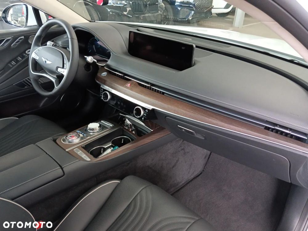 Genesis G80 2.5T AWD AT8 Luxury Line - 4