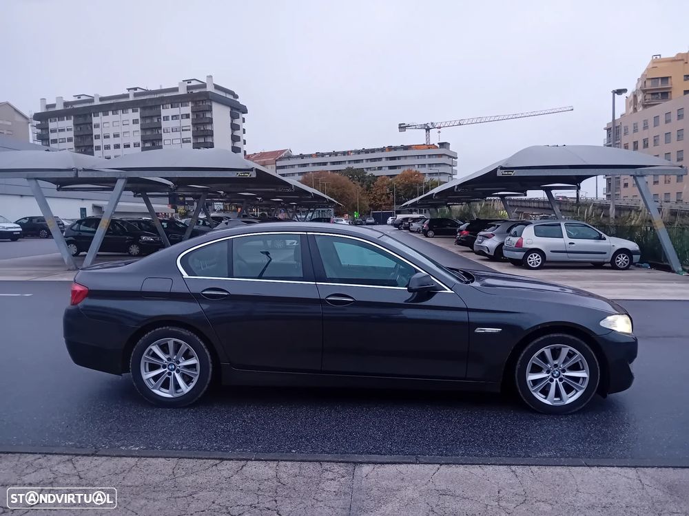 BMW 520 d Exclusive Auto 129g - 18