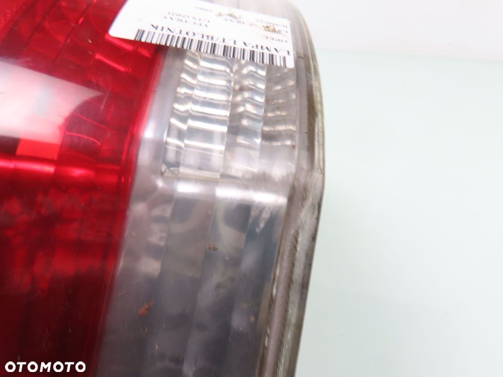 LAMPA LEWA TYLNA OPEL VECTRA C GTS - 2