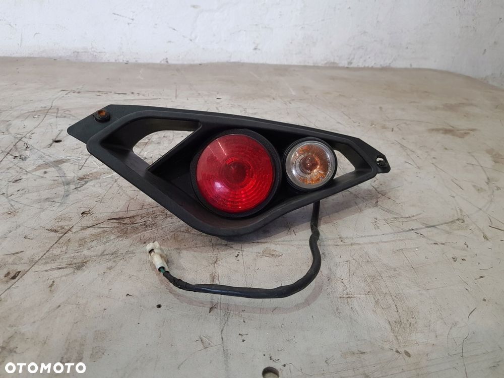 lampa prawa prawy tył 705004926 canam renegade 1000 17 rok - 2