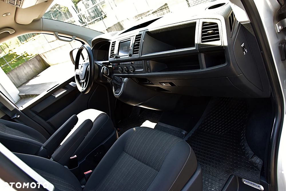 Volkswagen Caravelle 2.0 TDI L2 Comfortline DSG - 21