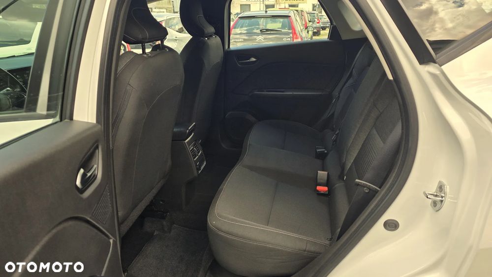 Renault Captur - 31