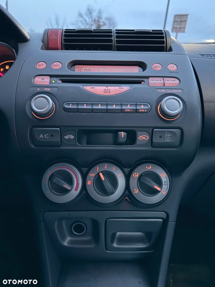 Honda City 1.4 Comfort - 14