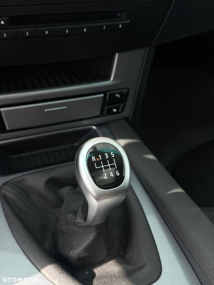 BMW Seria 5 525d xDrive - 21