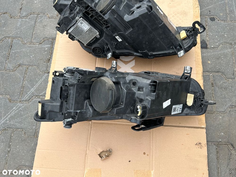 Seat Leon IV lampa prawy przód full led 5FB941005D 5FB941006D - 7