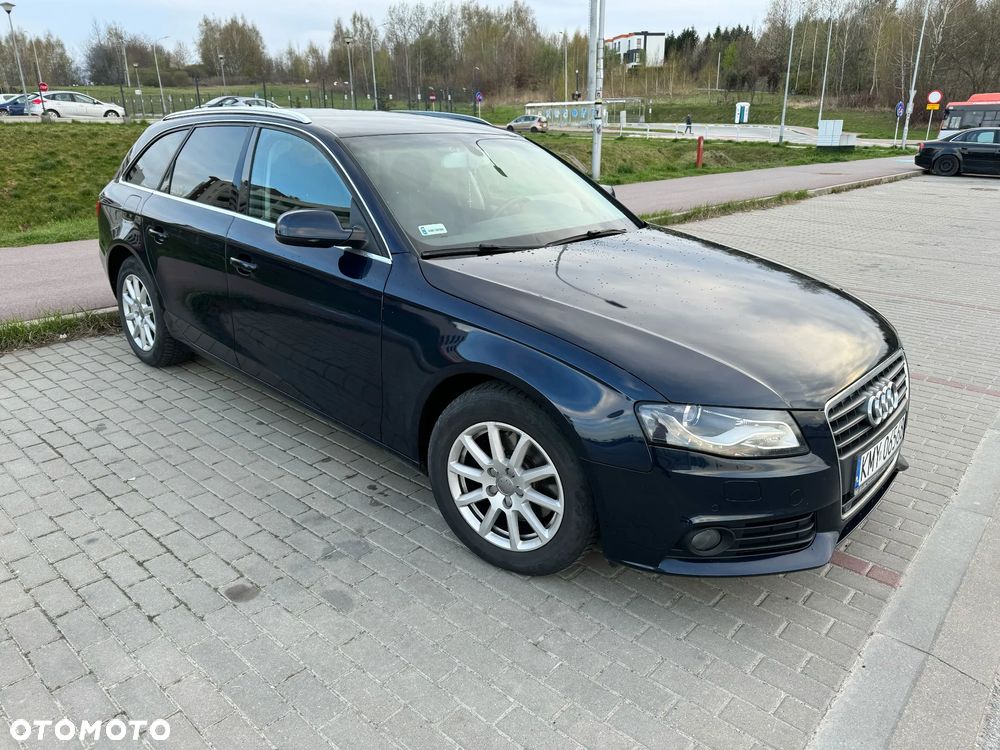 Audi A4 Avant 2.0 TDI DPF Ambition - 9
