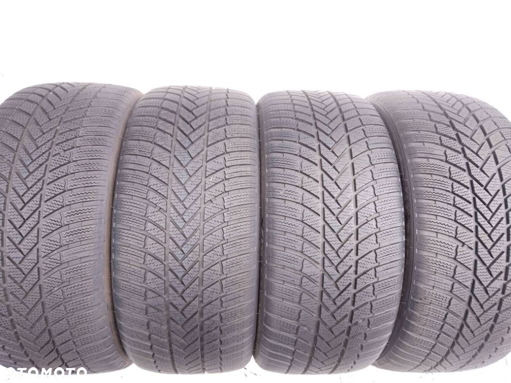Bridgestone Blizzak LM005 245/40 R19 98H 2024 2025 7-7.5mm - 1
