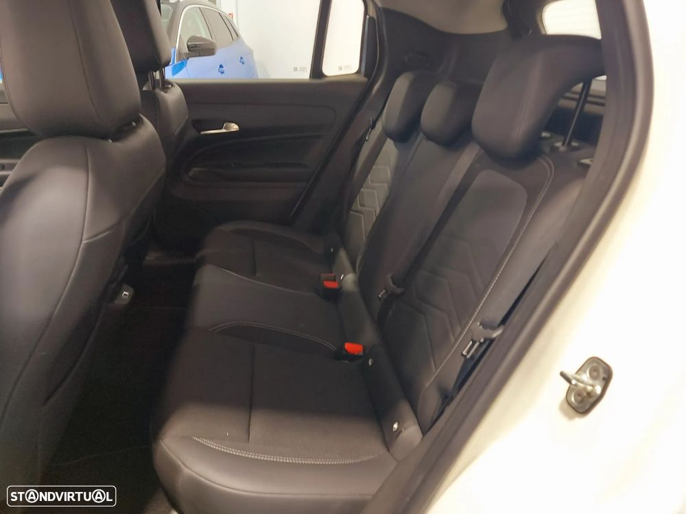 Jeep Avenger 1.2 GSE T3 Altitude - 11