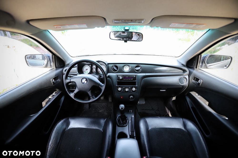 Mitsubishi Outlander 2.0 Turbo 4WD - 5