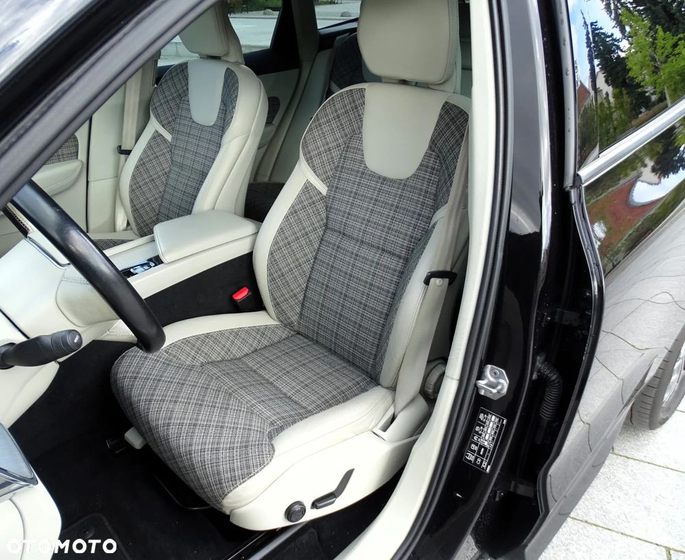 Volvo XC 60 D4 Geartronic Momentum Pro - 17