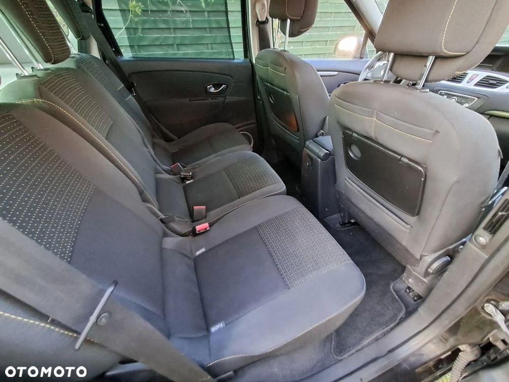 Renault Scenic - 9