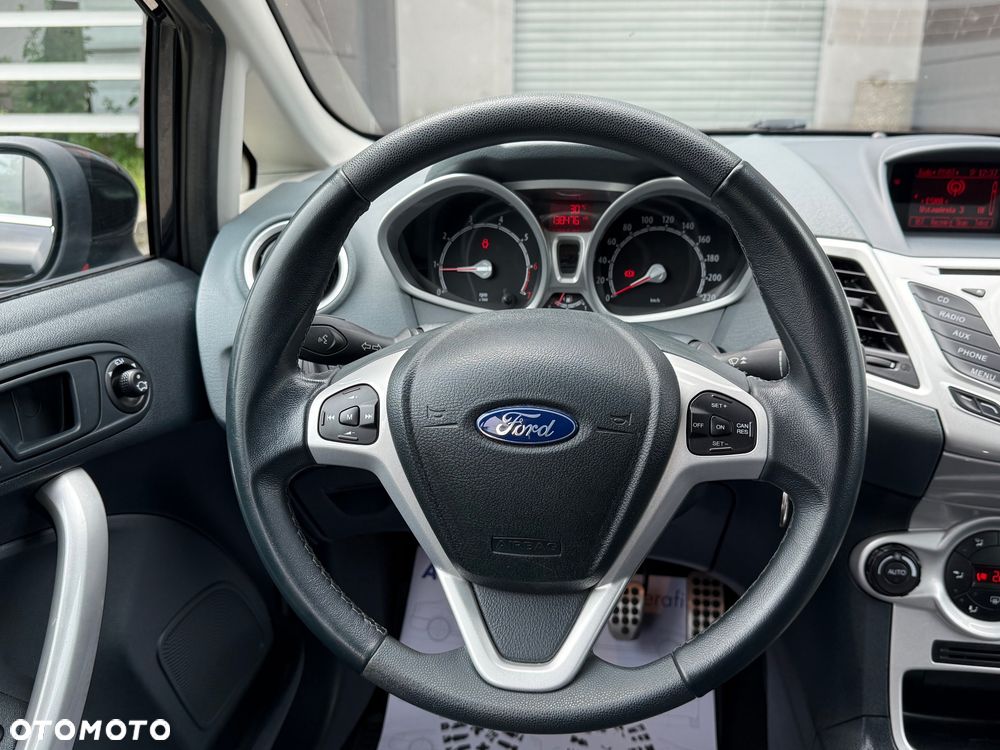 Ford Fiesta 1.25 Titanium - 28