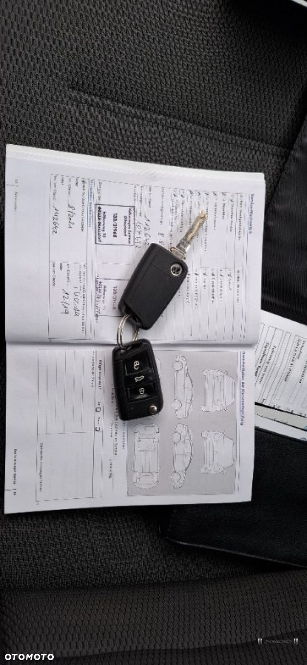 Volkswagen Golf - 9