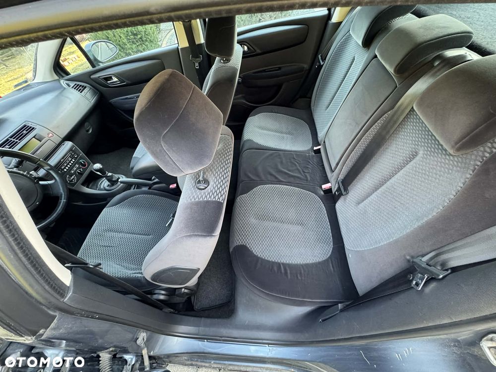 Citroën C4 1.6 HDi FAP Confort - 13