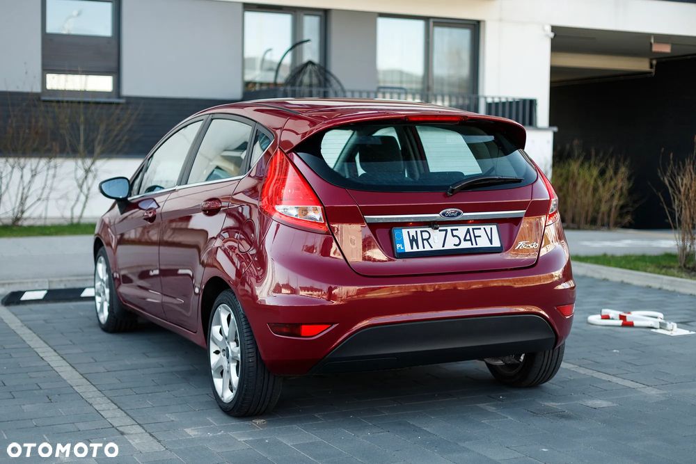 Ford Fiesta 1.25 Titanium EU5 - 6