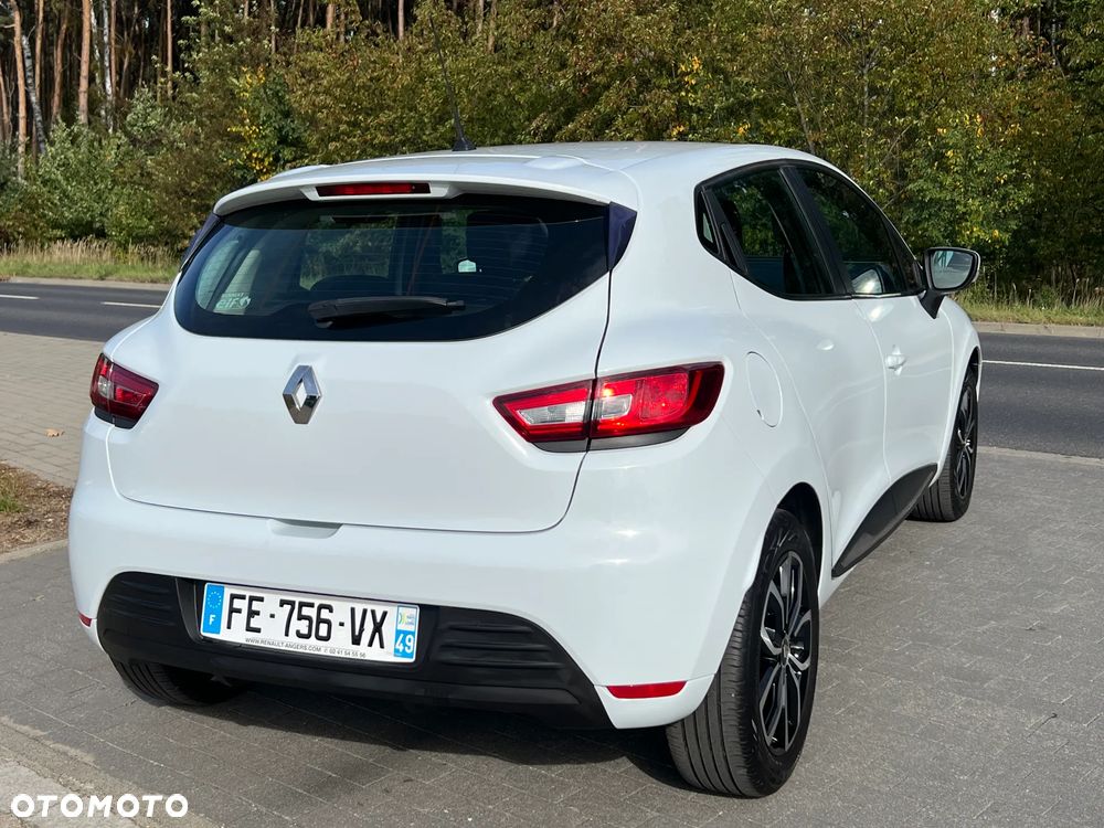 Renault Clio - 8