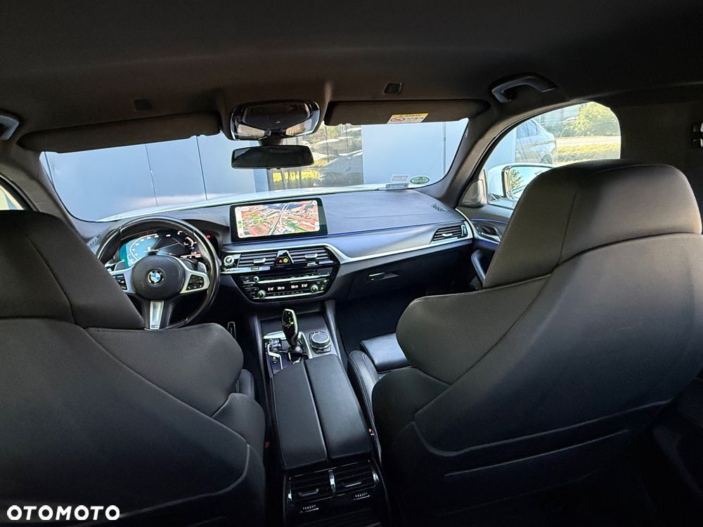 BMW Seria 5 520d xDrive MHEV M Sport sport - 27