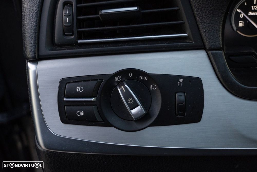 BMW 520 d Line Luxury Auto - 55