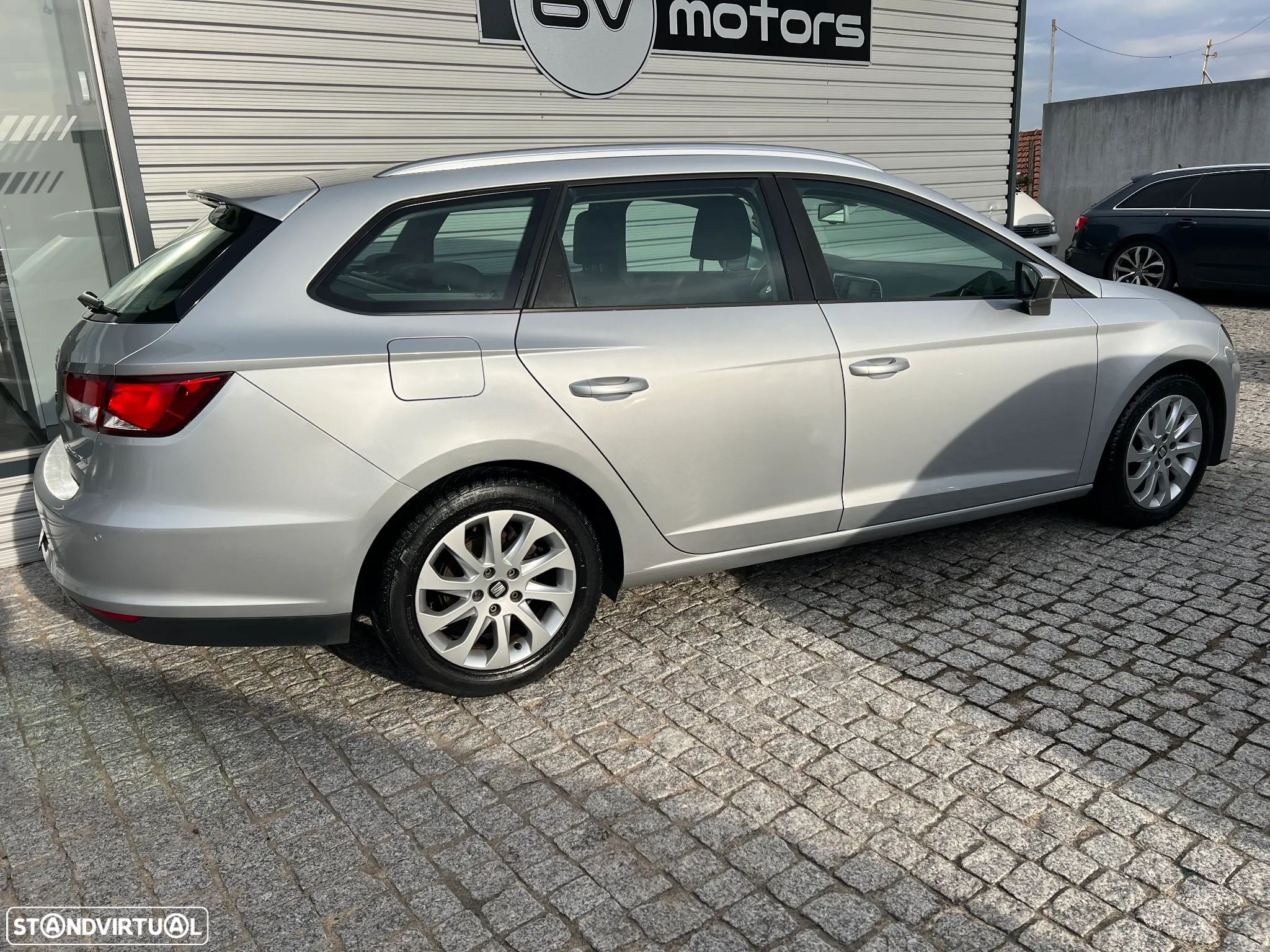 SEAT Leon ST 1.6 TDI Style Ecomotive - 8