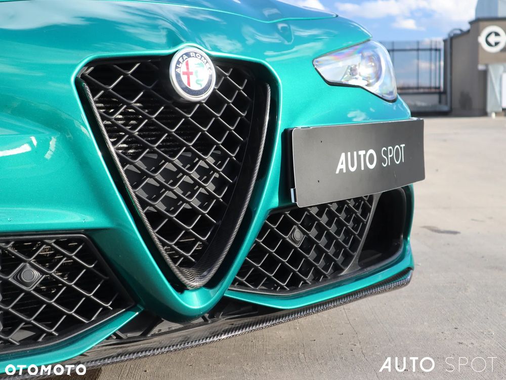 Alfa Romeo Giulia 2.9 Bi Turbo V6 Quadrifoglio - 12