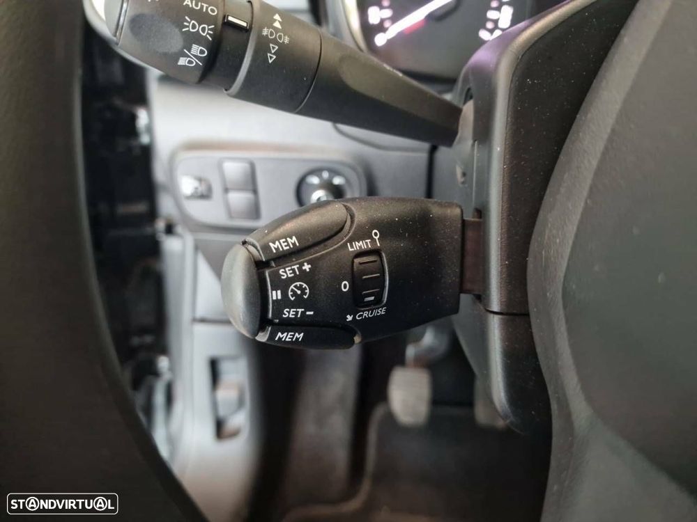 Citroën C3 1.2 PureTech Plus - 23