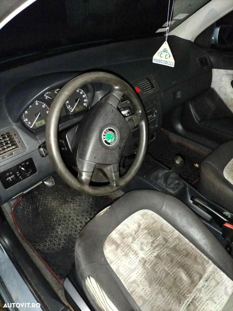 Skoda Fabia Combi 1.4 Comfort - 6
