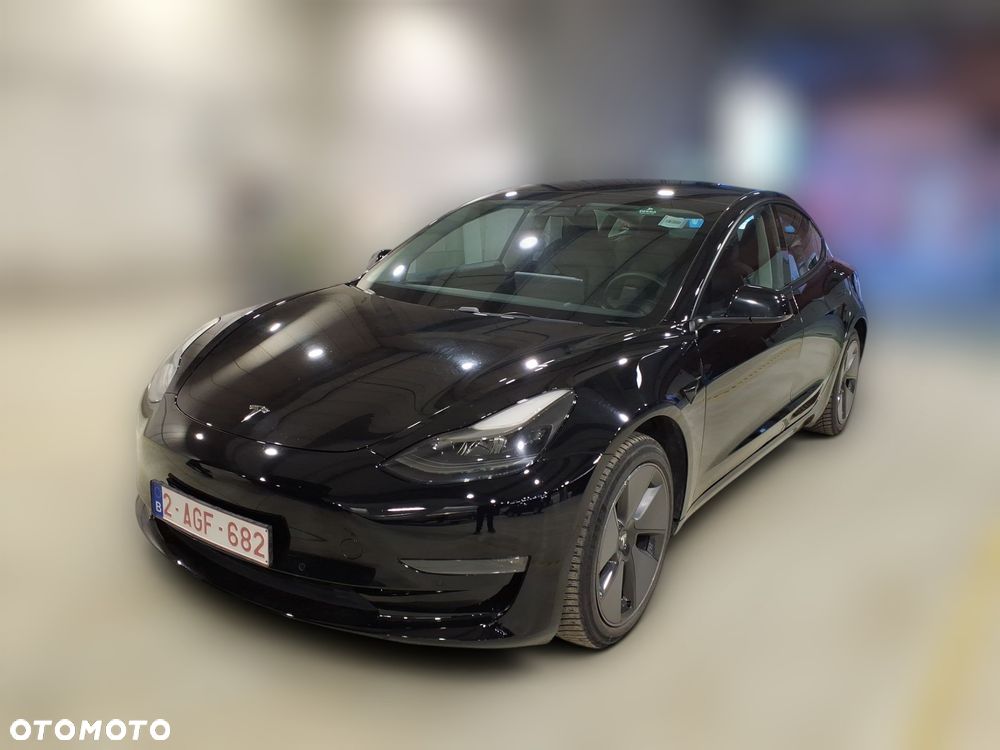 Tesla Model 3 - 9
