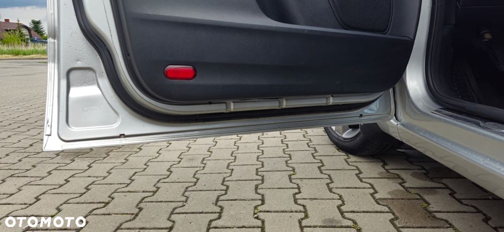 Ford S-Max 2.0 TDCi Titanium - 21