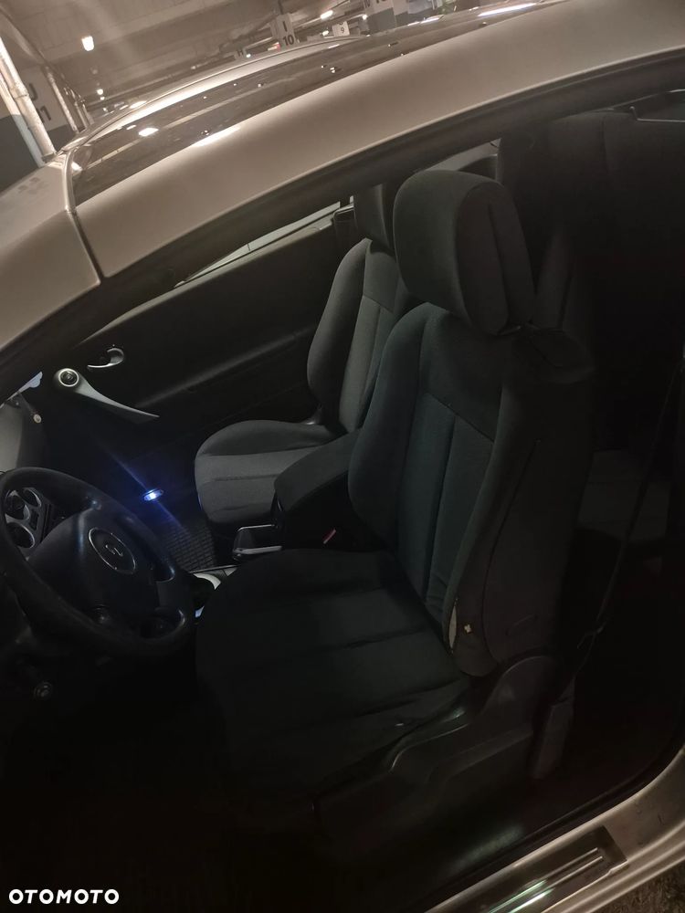 Renault Megane 1.6 Authenique - 8