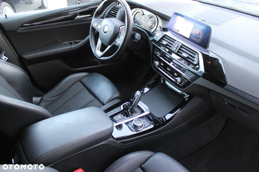 BMW X3 xDrive30e xLine - 19