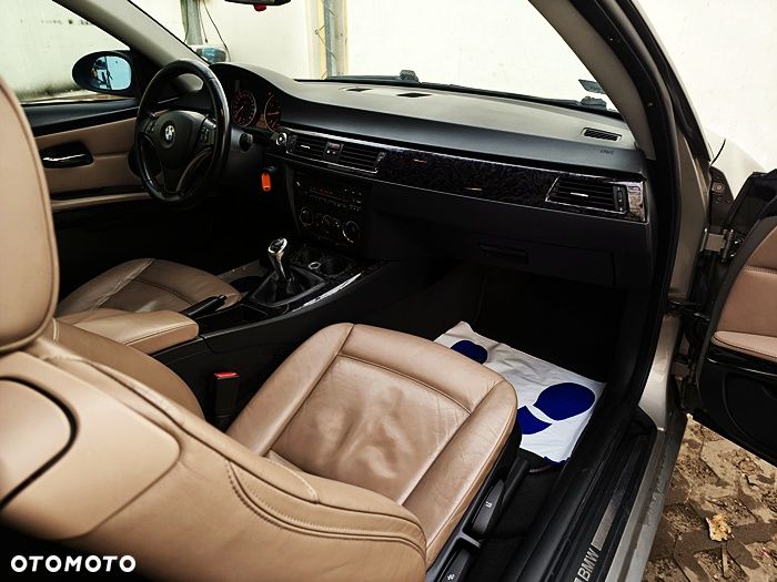 BMW Seria 3 - 38