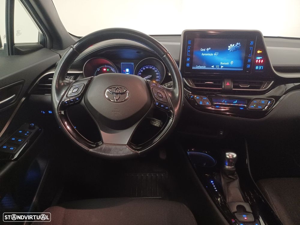 Toyota C-HR - 8