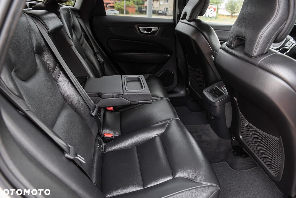 Volvo XC 60 - 21