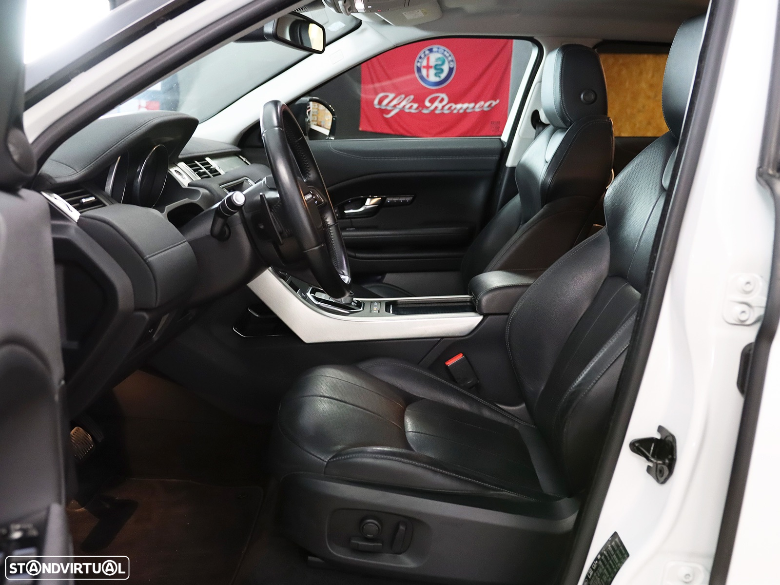 Land Rover Range Rover Evoque 2.0 TD4 HSE Dynamic Auto - 31