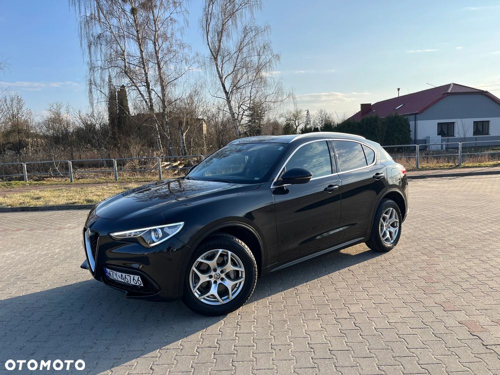 Alfa Romeo Stelvio 2.0 Turbo 16V AT8-Q4 - 1
